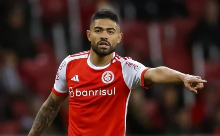 Inter: Roger Machado escalará time com Bruno Tabata contra o Atlético Nacional