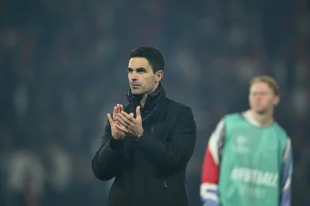 Arteta destaca superioridade do Arsenal na Champions: "Disseram até no banco do PSG"