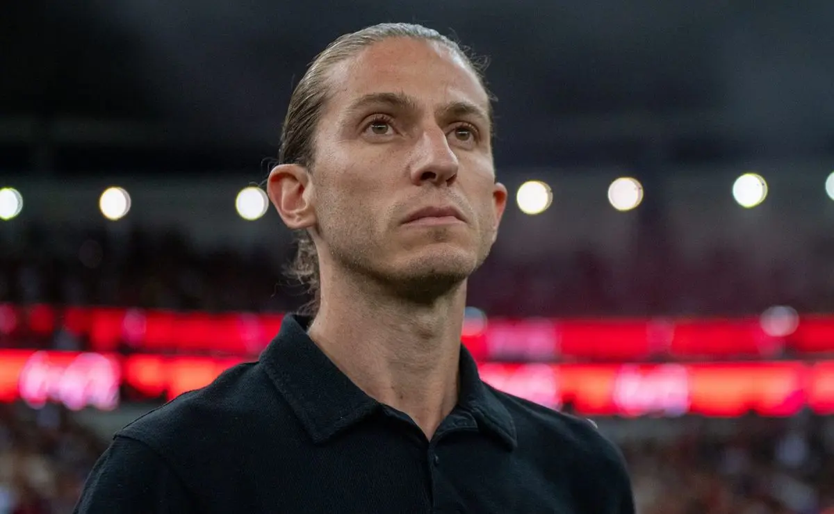 Filipe Luís: Falta de confiança e queda de rendimento no Flamengo