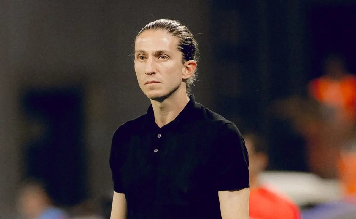 Filipe Luís não será demitido do Flamengo após derrota na Libertadores: decisão mantida