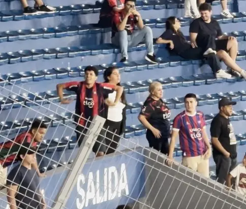 Conmebol Instaura Processo Disciplinar por Gestos Racistas de Torcedores do Cerro Porteño
