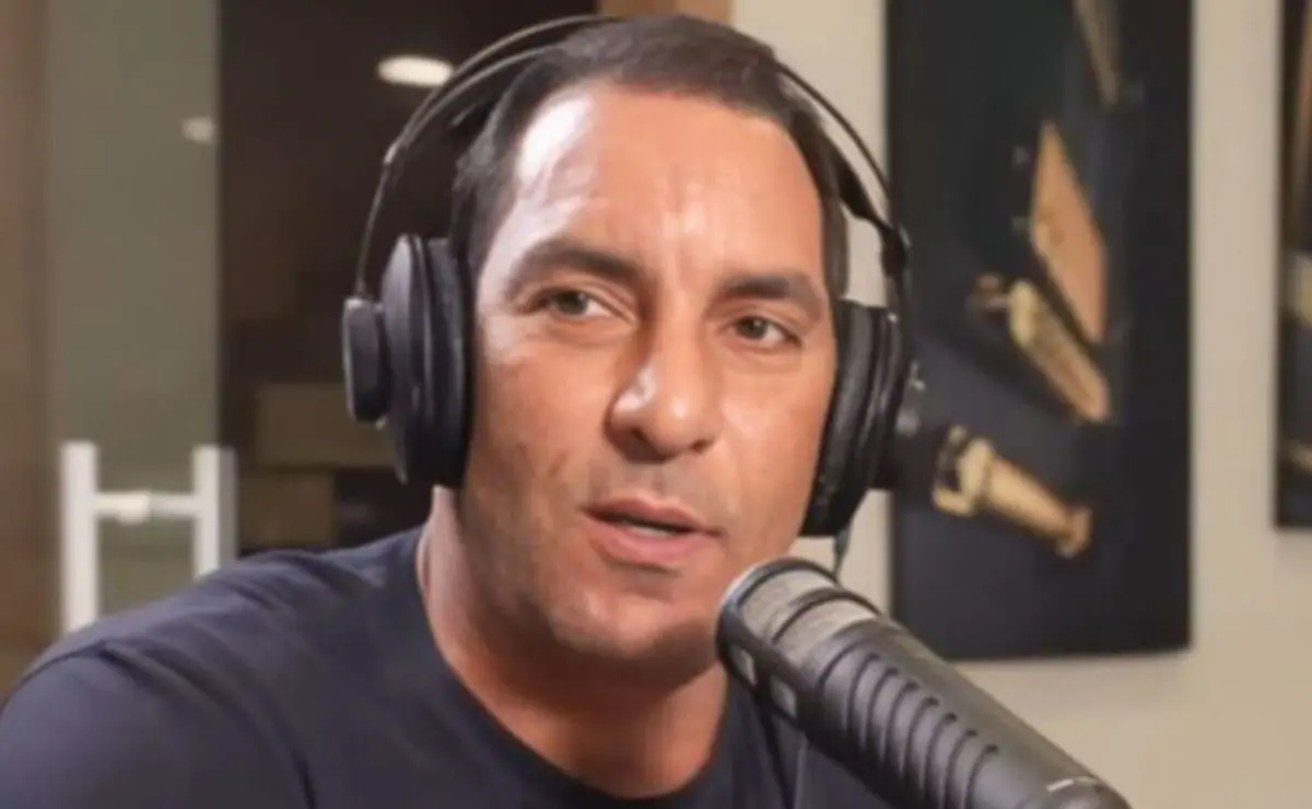Edmundo ironiza Pedrinho e o compara com Eurico Miranda: "Com ele, nada se ganha"