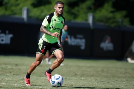 Vasco: Sem Hugo Moura, confira a provável escalação contra o Melgar