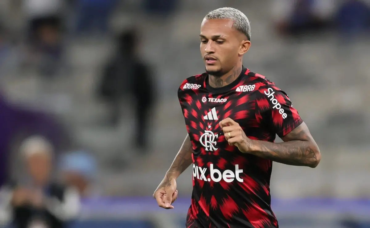 Flamengo condiciona venda de Wesley ao Mundial de Clubes, enquanto City intensifica pressão