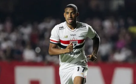 André Silva: Destaque do São Paulo em Gols e Números na Temporada de 2025