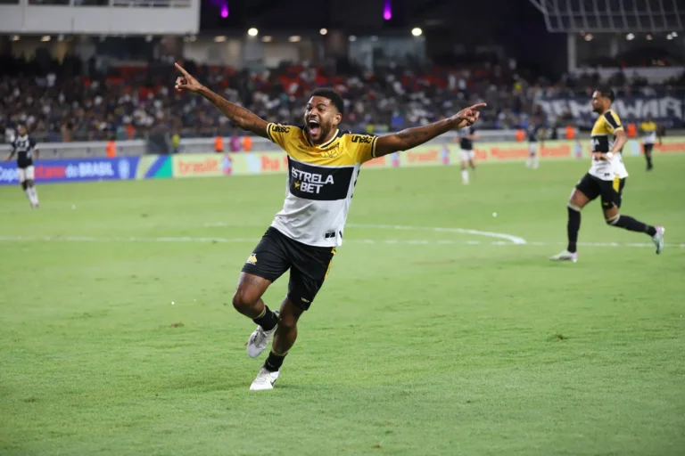 Werik Popó se despede do Criciúma e ruma ao futebol japonês
