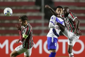 Fluminense Precisa da Força do Maracanã Após Desperdício de Vaga