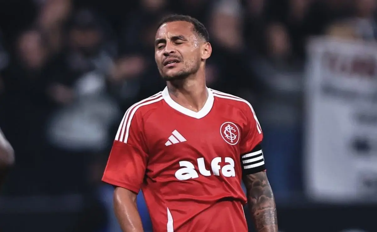 Declaração de Alan Patrick após derrota do Internacional na Libertadores: "É hora de aprender".