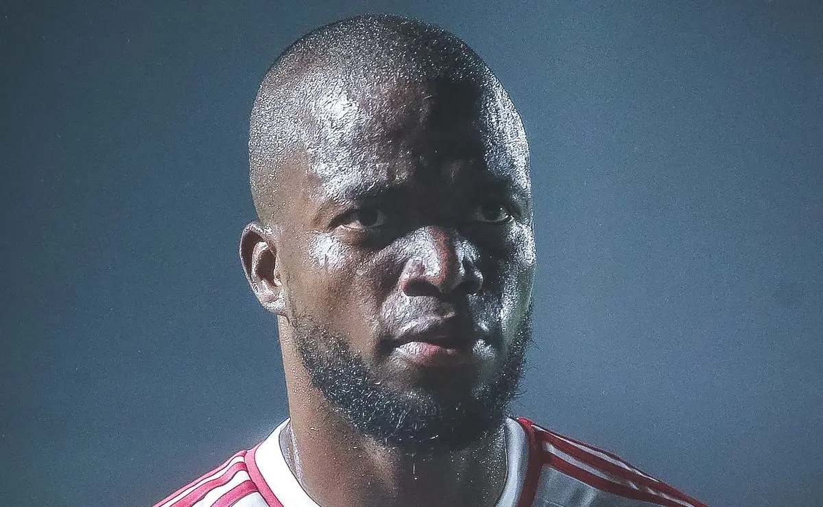 Roger Machado fala sobre condição de Enner Valencia após lesão em jogo