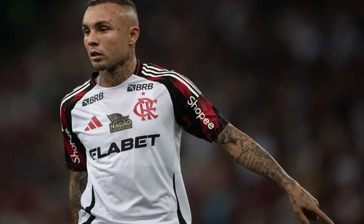 Saídas de Michael e Cebolinha: Flamengo busca reformulação do elenco