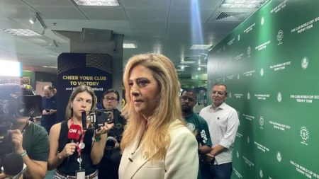Palmeiras inicia negociações para renovação com Abel, afirma Leila