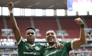Estêvão e Vitor Roque em busca do primeiro gol em clássico Palmeiras x São Paulo