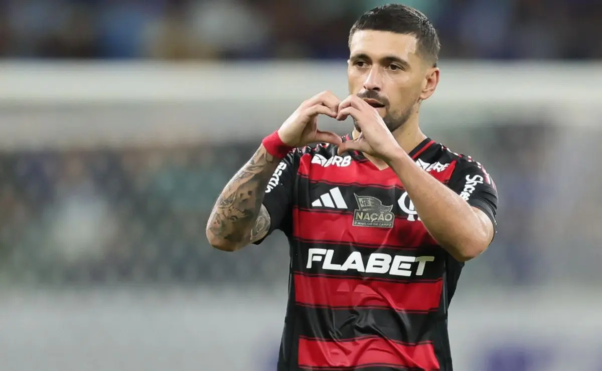 Arrascaeta: Flamengo finaliza negociações e revela postura do atleta