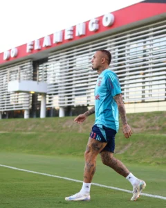 Flamengo: Cebolinha retorna, enquanto De la Cruz é ausência contra o Bahia