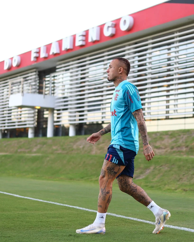 Flamengo: Cebolinha retorna, enquanto De la Cruz é ausência contra o Bahia