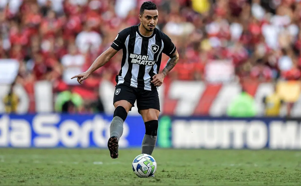 Rafael Compara Botafogo de Renato Paiva e Artur Jorge: "Falta Sintonia"