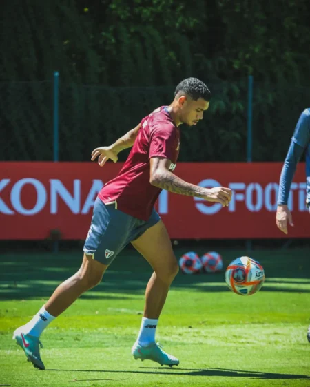 Ruan Tressoldi Conquista Confiança e se Consolida no Time Titular do São Paulo