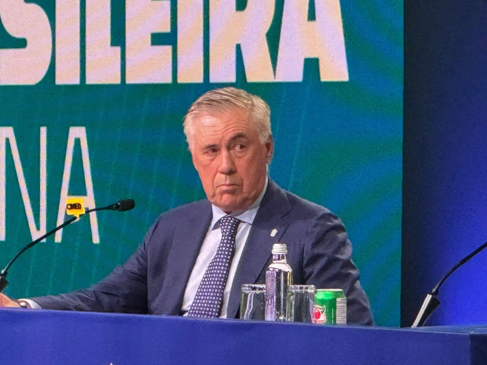 Cléber Xavier se preocupa com Guilherme após Santos x CRB: "Espero que não seja algo sério"