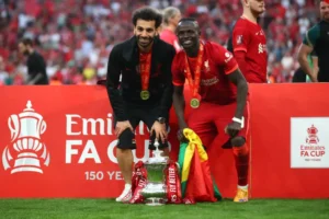 Salah e Mané no Liverpool: Uma Relação Tensa Revelada
