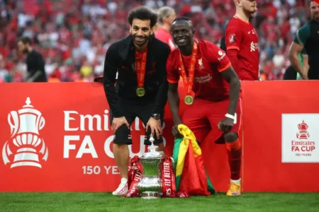 Salah e Mané no Liverpool: Uma Relação Tensa Revelada