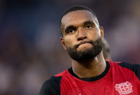 Zagueiro, disputado por Real Madrid e Barcelona, confirma adeus ao Bayer Leverkusen