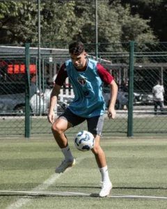 São Paulo: Oscar volta, porém Lucas Moura é poupado no clássico