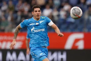 Nino, ex-Fluminense, garante vitória do Zenit e mantém equipe na disputa pelo título russo