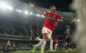 IA prevê vitória do Internacional de Alan Patrick sobre o Botafogo de Igor Jesus no Brasileirão Betano