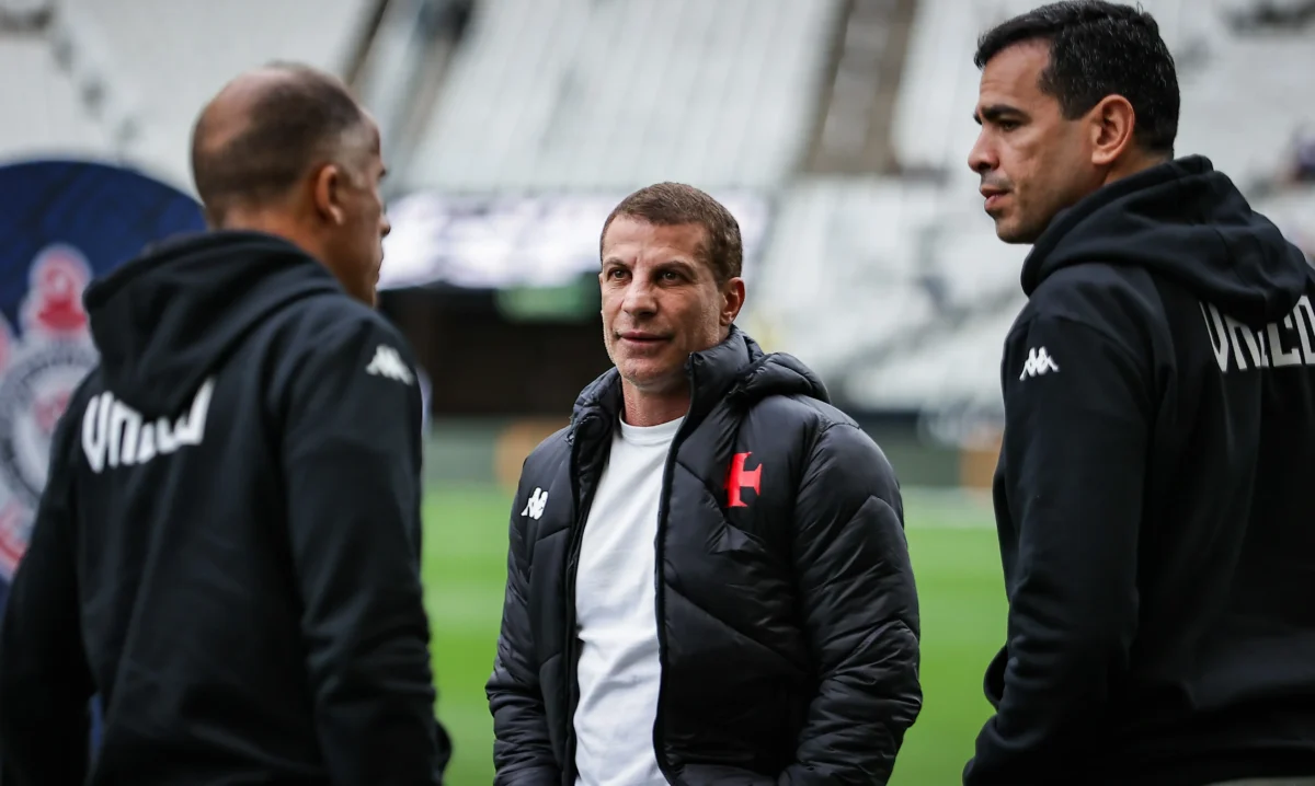Reunião da diretoria do Vasco em Salvador discute reformulação no futebol