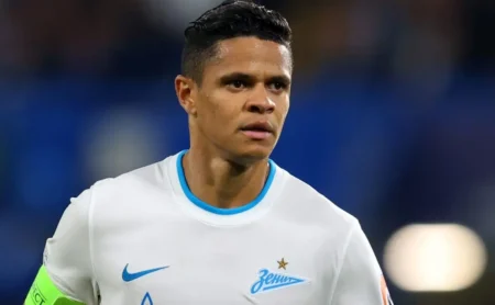 Cruzeiro Desiste de Contratar Douglas Santos, Ex-Atlético, Após Saída de Kaiki, Informa Héverton Guimarães