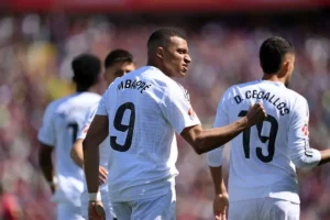 Mbappé Conquista Marca Histórica em Sua Primeira Temporada pelo Real Madrid: Confira os Números