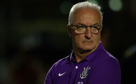 Dorival Júnior Discorre Sobre Rodízio no Corinthians e Estratégia Física da Equipe