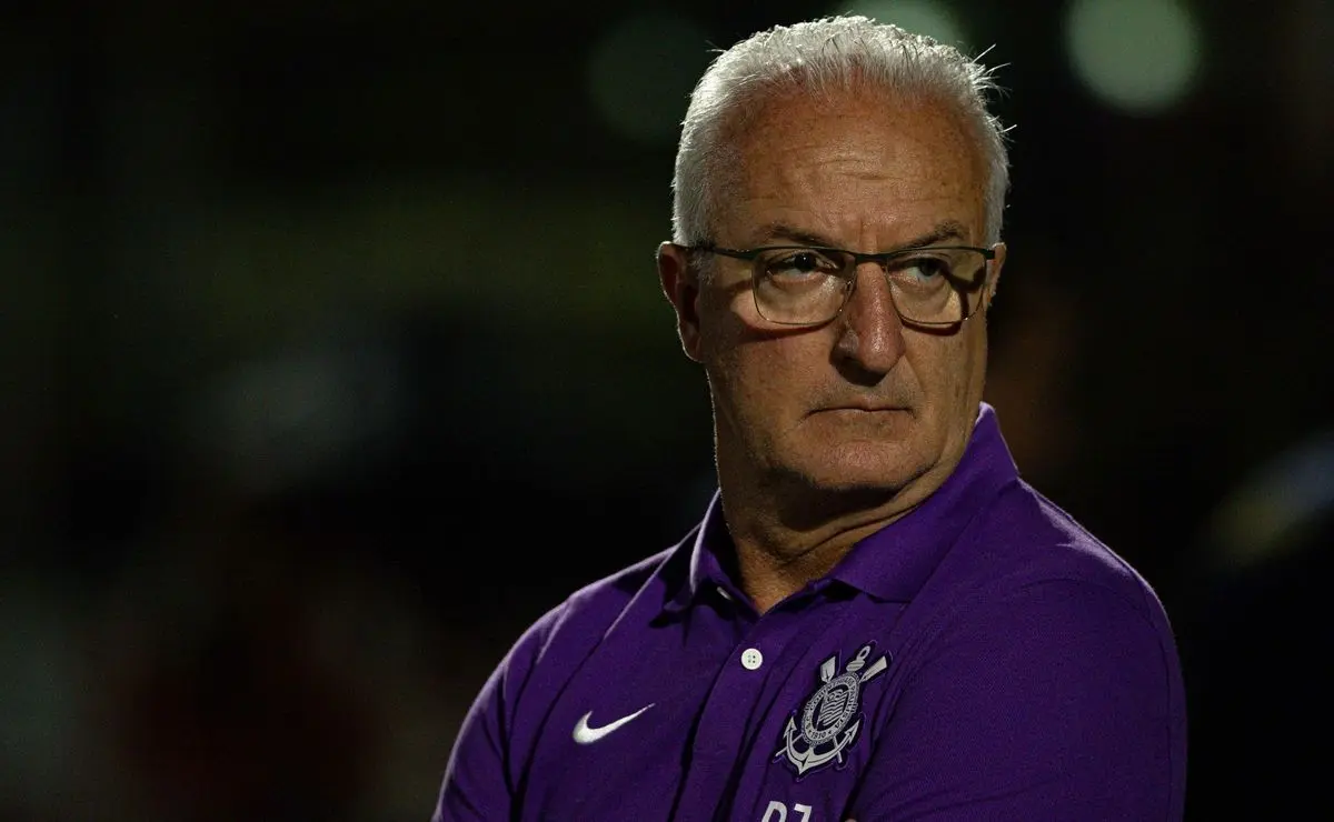 Dorival Júnior Discorre Sobre Rodízio no Corinthians e Estratégia Física da Equipe