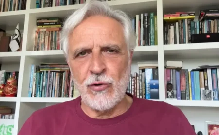 Sormani acusa Santos de calote e defende SAF como saída.