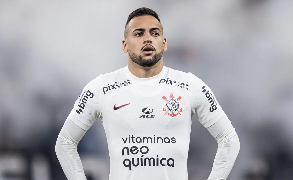 Maycon cobra reação após derrota e critica postura do Corinthians