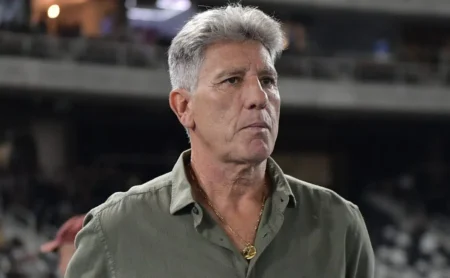 Renato Gaúcho critica postura do Fluminense em derrota contra o Atlético-MG