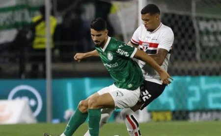 Ruan lamenta revés do São Paulo no clássico: “Estamos trabalhando, mas o resultado não aparece”