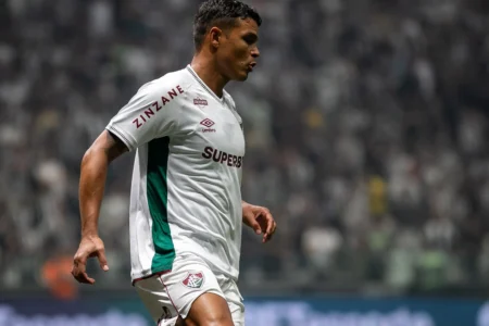 Thiago Silva se retrata após declarações sobre caráter depois de derrota do Fluminense.