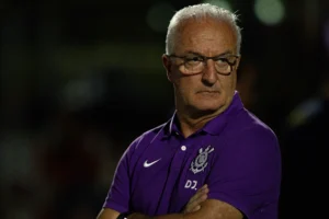 Defesa do Corinthians registra pior começo no Brasileirão desde a era MSI; confira os dados