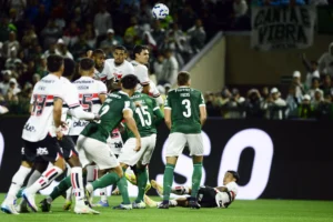 São Paulo falha em clássico, invencibilidade termina