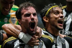 Atlético-MG: Virada épica nos acréscimos marca reestreia na Arena MRV.