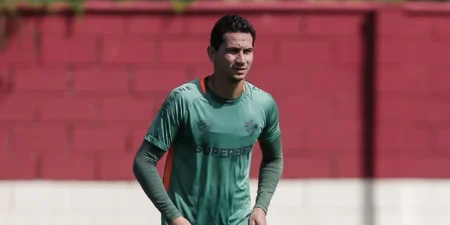 Renato explica ausência de Ganso contra o Atlético-MG