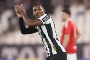 Botafogo: Inspiração ou ascensão? Análise da goleada no Brasileirão.