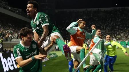 Palmeiras supera São Paulo no Choque-Rei e aumenta sequência invicta de quase 2 anos