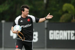 Diniz inicia trabalhos no Vasco antes de duelo com o Lanús