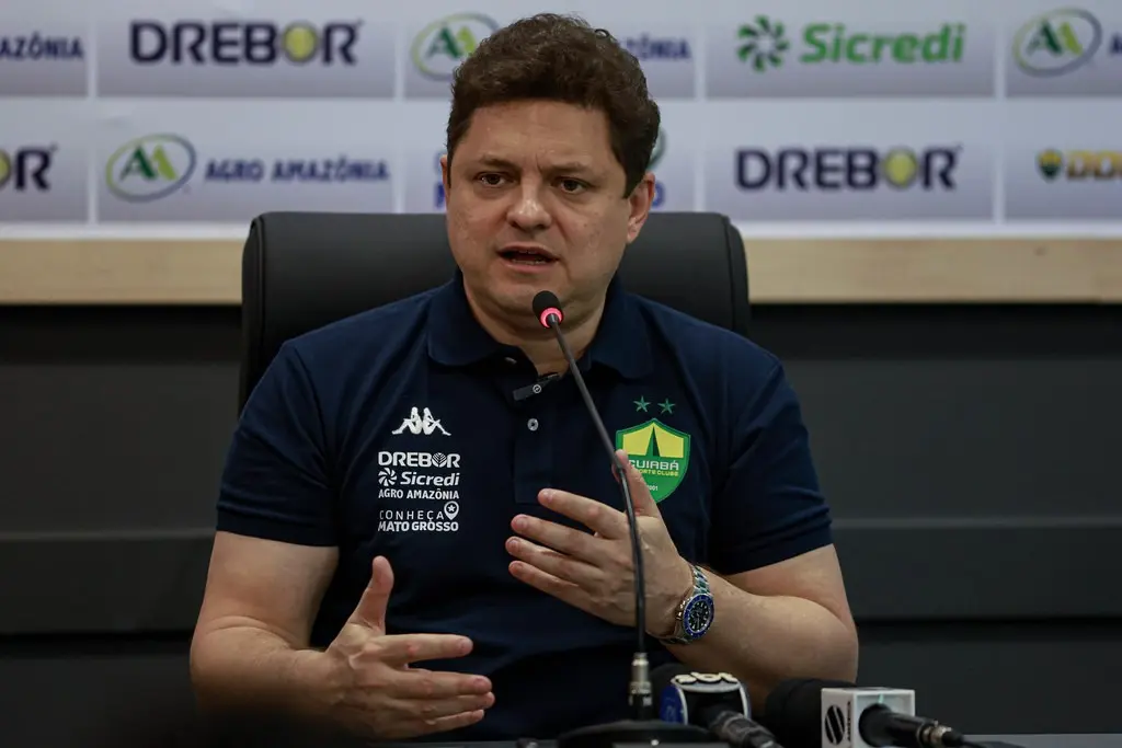 Cuiabá busca regularização com clube argentino após transferban da FIFA: "Fomos julgados sem defesa"
