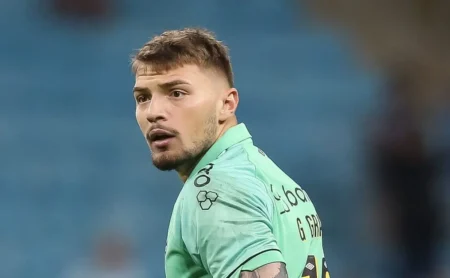 Palmeiras propõe contratação de Gabriel Grando, divergindo da posição de Leila.
