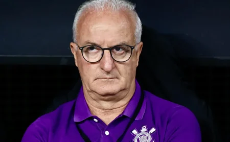 Corinthians negocia com Paulo Díaz, zagueiro do River Plate, com aval de Dorival Júnior