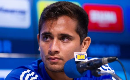 Everton Felipe, ex-Cruzeiro, aos 27 anos: reaparecimento em goleada da Raposa.