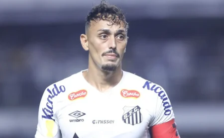 Pituca Deixa o Santos e Negociação Com o Atlético-MG é Descartada